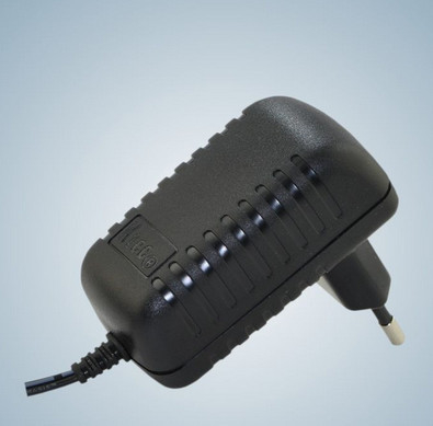 10 W KSAFC Universal-Wechselstrom-Stromadapter für Receiver mit EN60950
