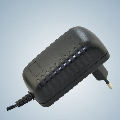 Schwarzer Universal-Stromadapter Wechselstrom-15Watt an der Wand befestigt, KSAS015 Reihe KTEC