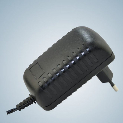 Leichtgewichtler 15 W unterstützen Universal-Wechselstrom-Stromadapter EN60950 KSAFD-Reihen KTEC