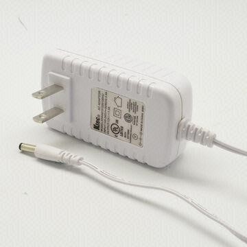 Universal-Stromadapter Wechselstrom-15W, weiße Stromversorgung des Farbniveau-V