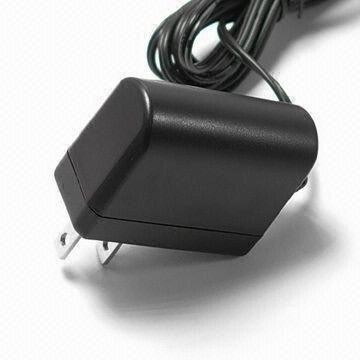 KSAS006 Prtable Universalwechselstrom-Adapter, hell und handlich, mit alternativer Version