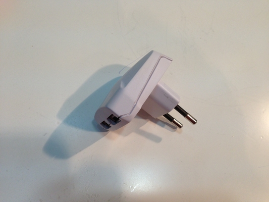 Weiße 2.1A verdoppeln Usb-Wand-Ladegerät-Wechselstrom-Stromadapter-Ladegerät-Eu-Stecker, 100 - 240v