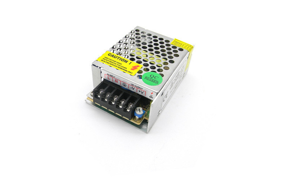 Metall 12V 2A 25W umkleidete Überwachungskamera-Ein-Outputspannungs-Stromversorgungs-konstanten Strom