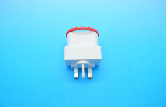 Konstanter gegenwärtiger Universal-BRITISCHER Stecker des USB-Reise-Ladegerät-5V 2.0A, FCC zerteilen 15B
