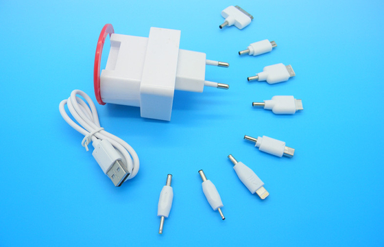 Universal-USB Reise-Ladegerät 5V 2000mA für Smartphones/Tablet/IPhone