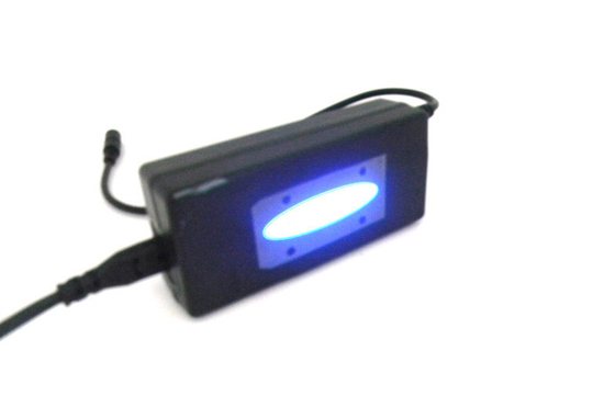 Großbritannien-/US-90W Universallaptop-Stromadapter automatisches 5V 2.1A USB mit LED