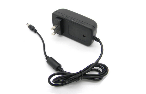 Wechselstrom 110V gab bestätigtes Stromadapter 12V 3A US-Stecker Wallmount AC/DC UL ein