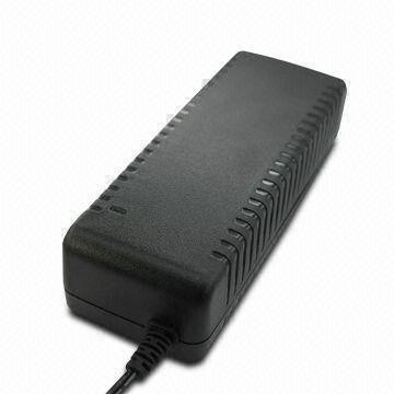 externes Tischplattenschaltnetzteil 120W für Festplattenlaufwerk
