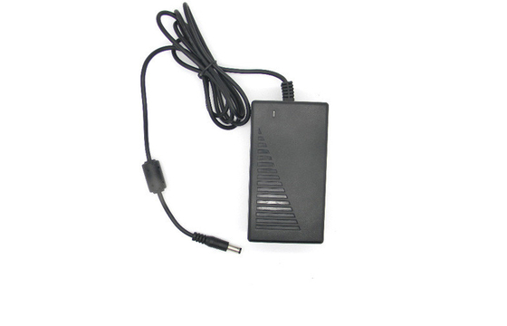 Externes Tischplattenschaltnetzteil