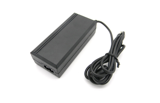 12V 2A Wechselstrom zu DC-Stromadapter über gegenwärtigem/konstantem Strom 5.5x2.1mm