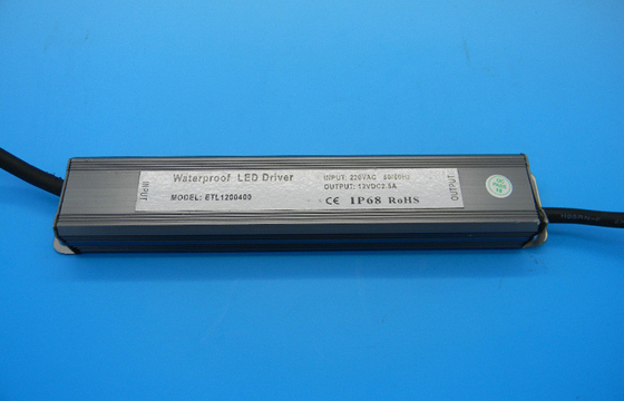 Transformator-Stromversorgung 30W12V LED zerteilen wasserdichtes Fahrer FCC 15B IP68 mit CER RoHS