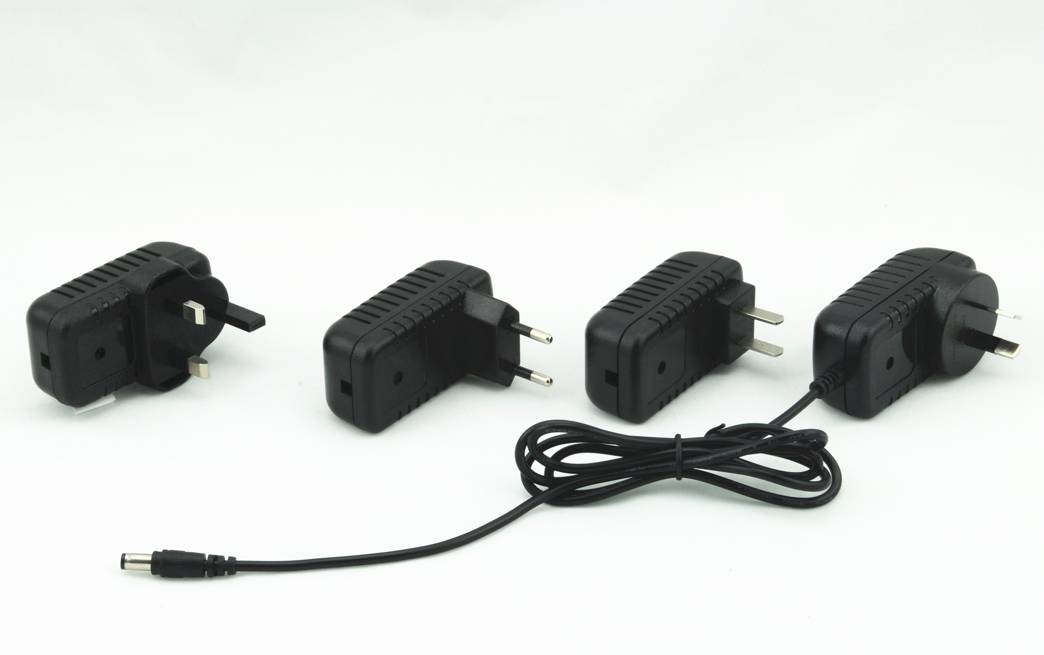 Ertrag 12W Wechselstrom-Stromadapter für CD-ROMs, ADSL-Modem-Match International-Sockel