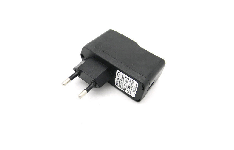 AC100-240V Universal-USB Reise-Ladegerät